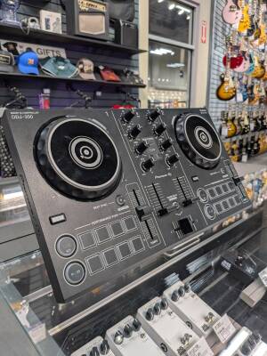 Pioneer DJ DDJ-200 2-channel Smart DJ Controller For WeDJ And